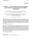 Báo cáo toán học: SIMWAL: A structural-functional model simulating single walnut tree growth in response to climate and pruning