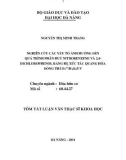 Tóm tắt luận văn Thạc sĩ Khoa học: Nghiên cứu các yếu tố ảnh hưởng đến quá trình phân hủy Nitrobenzene và 2,4-dichlorophenol bằng hệ xúc tác quang hóa đồng thể Fe2+/H2O2/UV