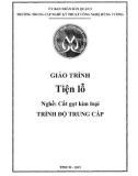 Giáo trình Tiện lỗ (Nghề: Cắt gọt kim loại - Trung cấp) - Trường TCN Kỹ thuật công nghệ Hùng Vương