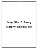 Trang điểm cô dâu nhẹ nhàng với tông màu cam.Với cách trang điểm nhẹ nhàng dùng phấn màu cam cho phần bầu mắt, diễn viên Khánh Hiền hóa thành cô dâu xinh tươi trong ngày cưới..Sử dụng kem nền dạng nước che khuyết điểm, miết sát vùng mi dưới để che bọn